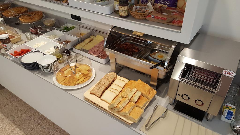 Hotel San Marco Bb Boario Terme Eksteriør bilde