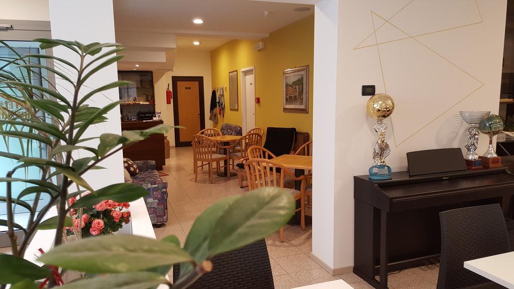 Hotel San Marco Bb Boario Terme Eksteriør bilde
