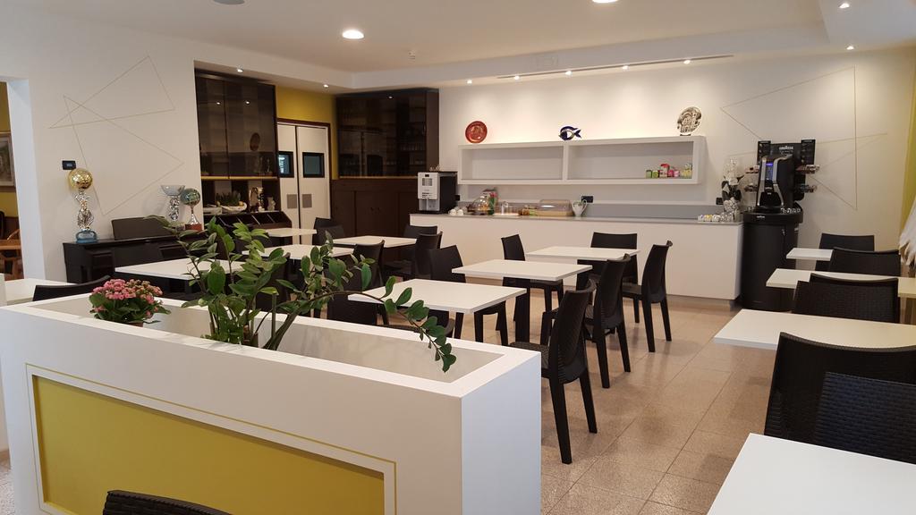 Hotel San Marco Bb Boario Terme Eksteriør bilde